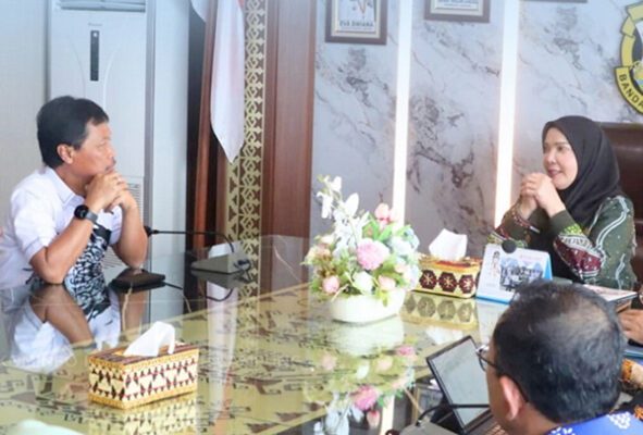 Wali Kota Eva Dwiana Terima Kunjungan Wali Kota Cirebon