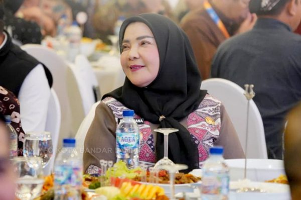 Walikota Eva Dwiana Menghadiri Gala Dinner HUT REI ke 54 di Bandarlampung